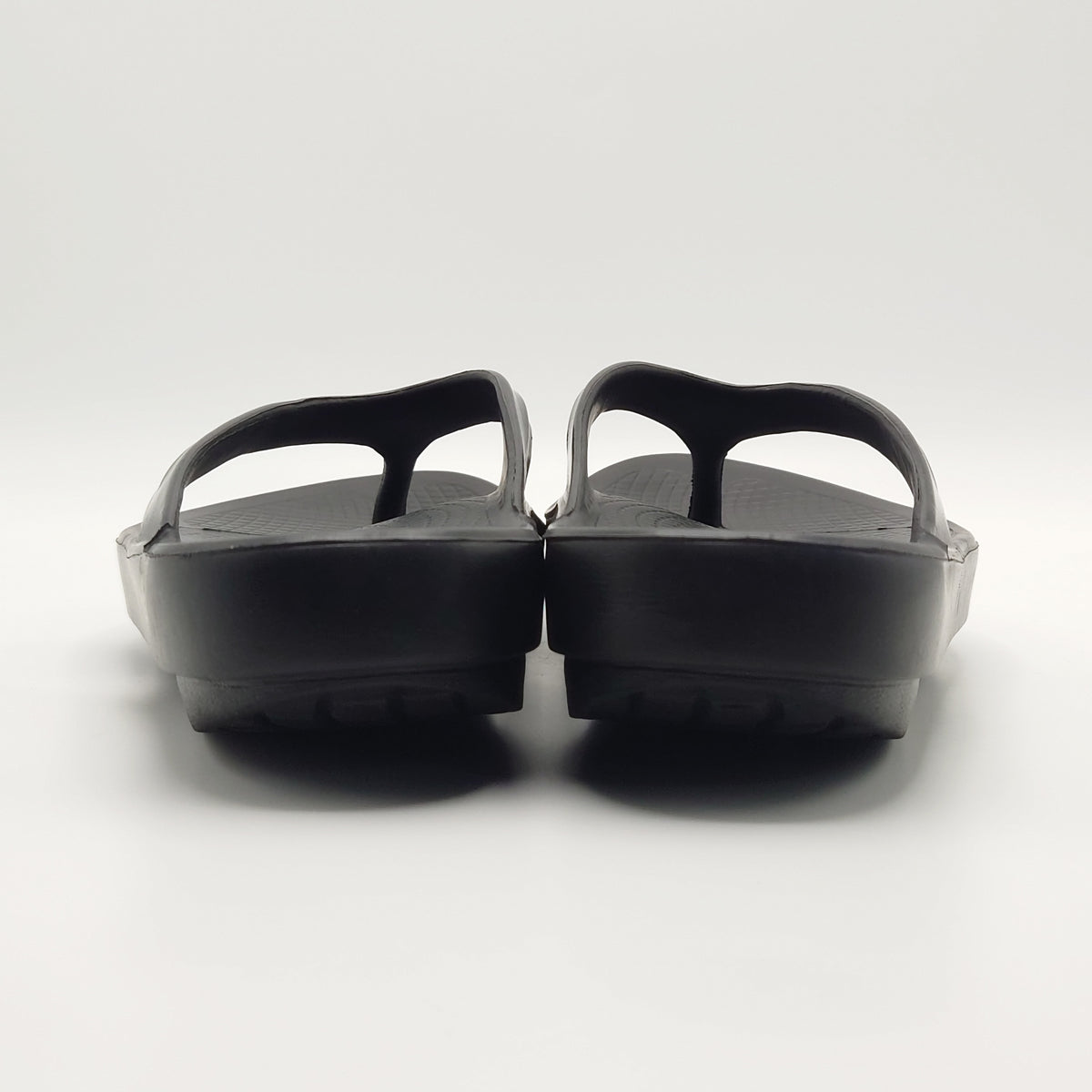 OOFOS OOlala Sandal
