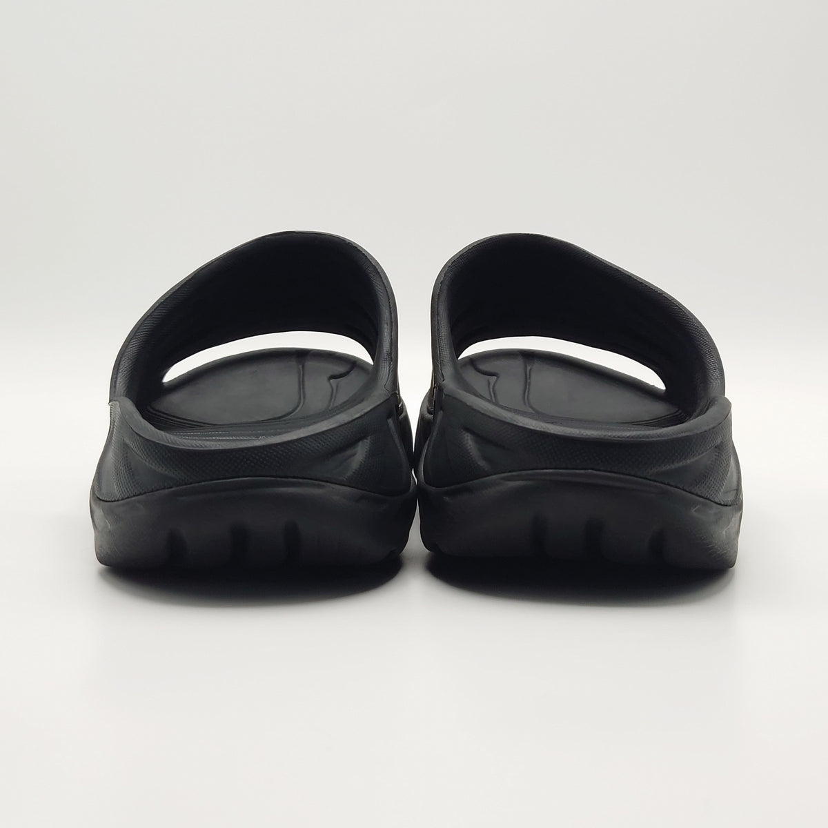 HOKA ONE ONE ORA Recovery Slide 2