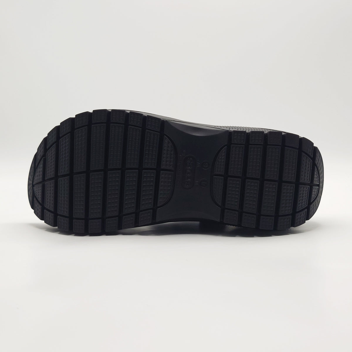 Crocs Classic Mega Crush Sandal