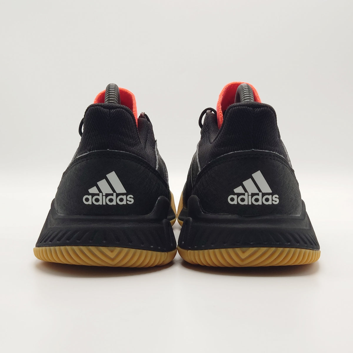 adidas Essence Non-marking