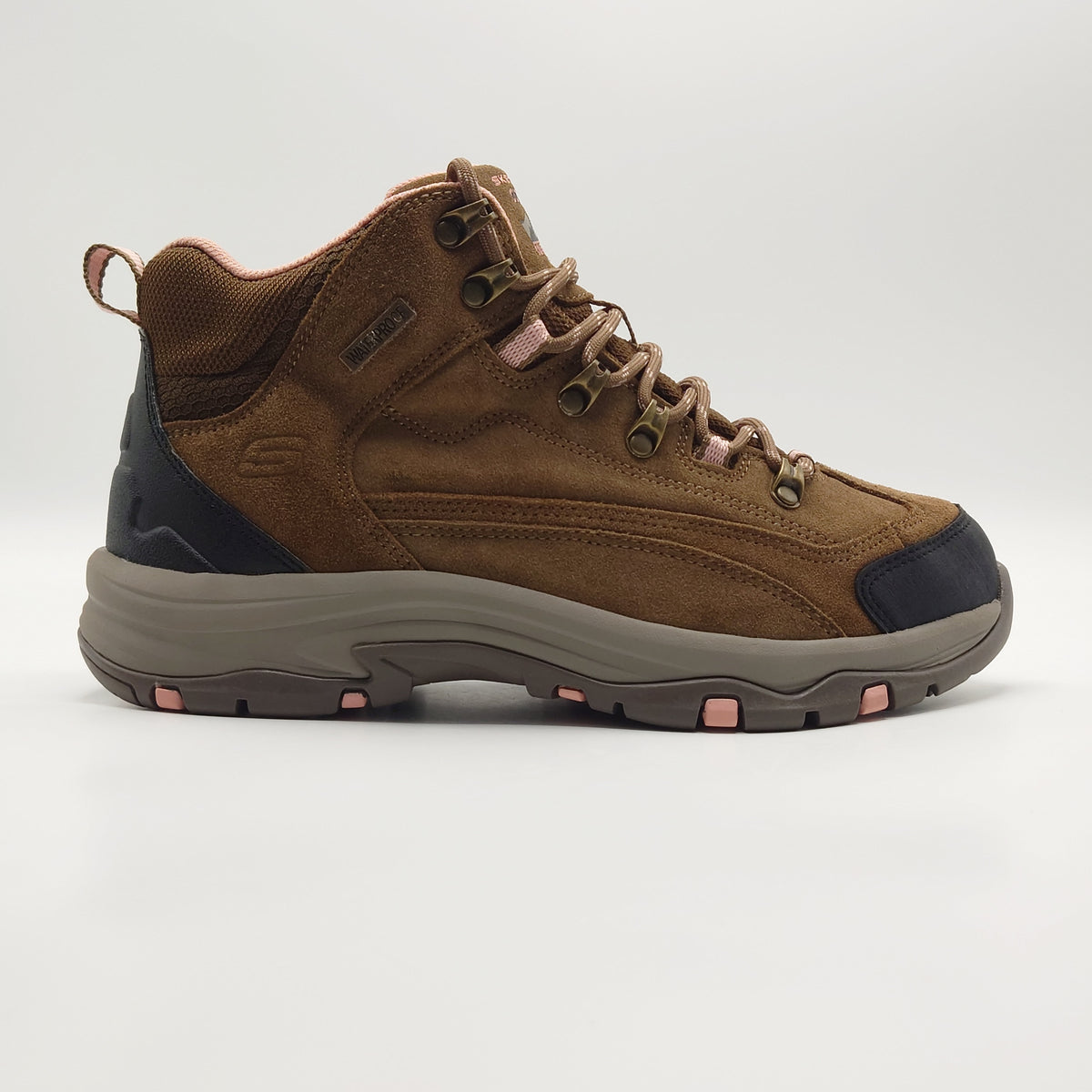 Skechers Relaxed Fit Trego Alpine Trail/Hiking Waterproof