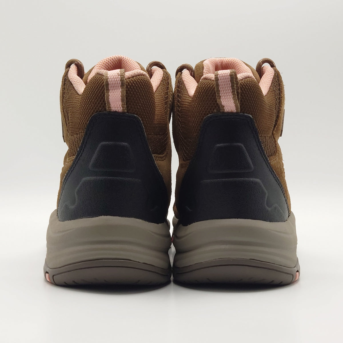 Skechers Relaxed Fit Trego Alpine Trail/Hiking Waterproof