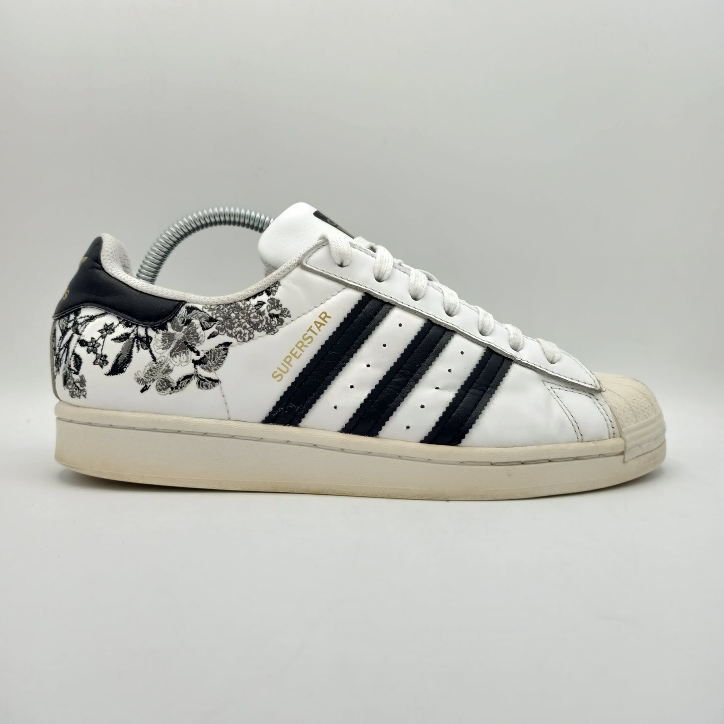 adidas Superstar