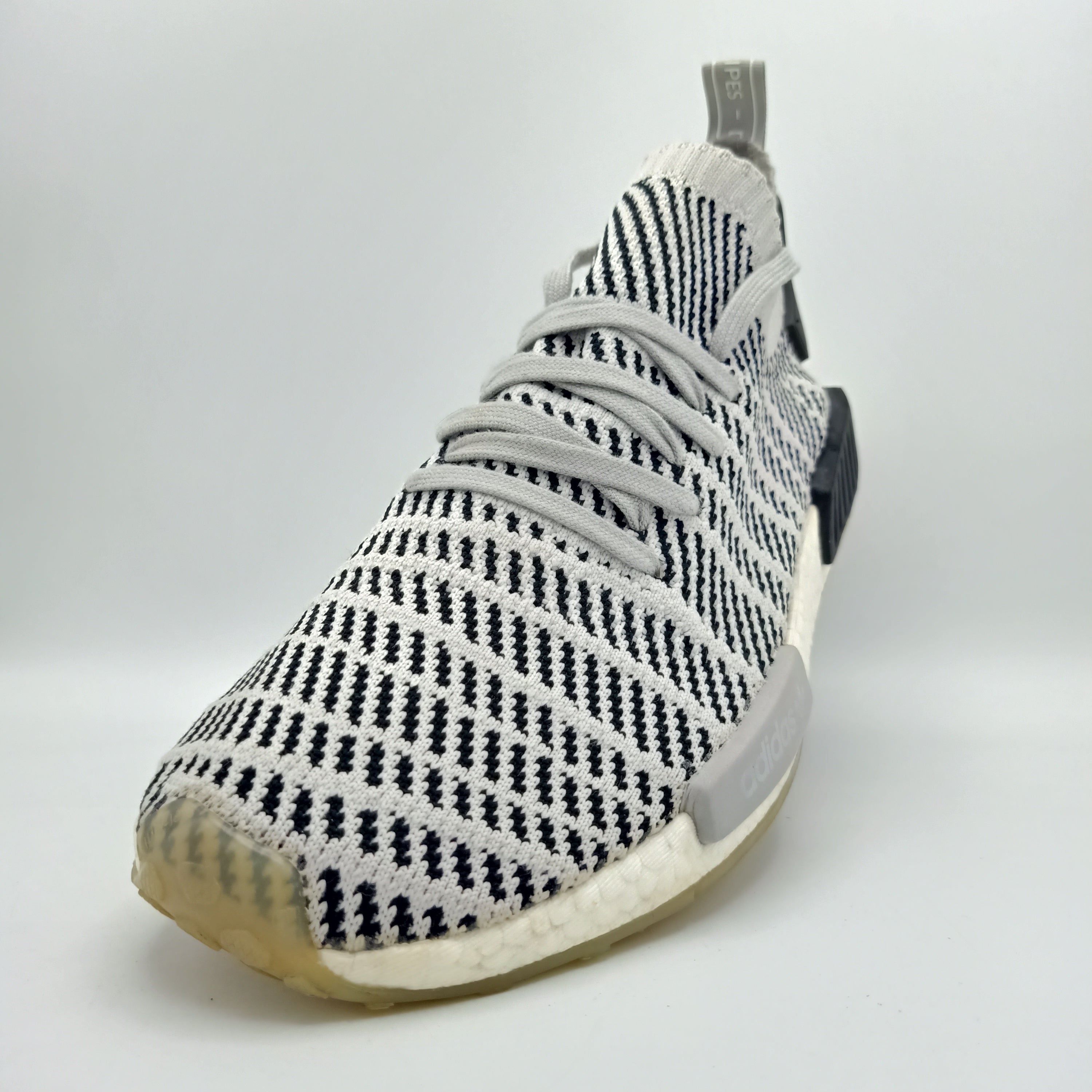 Nmd r1 pk stlt shops