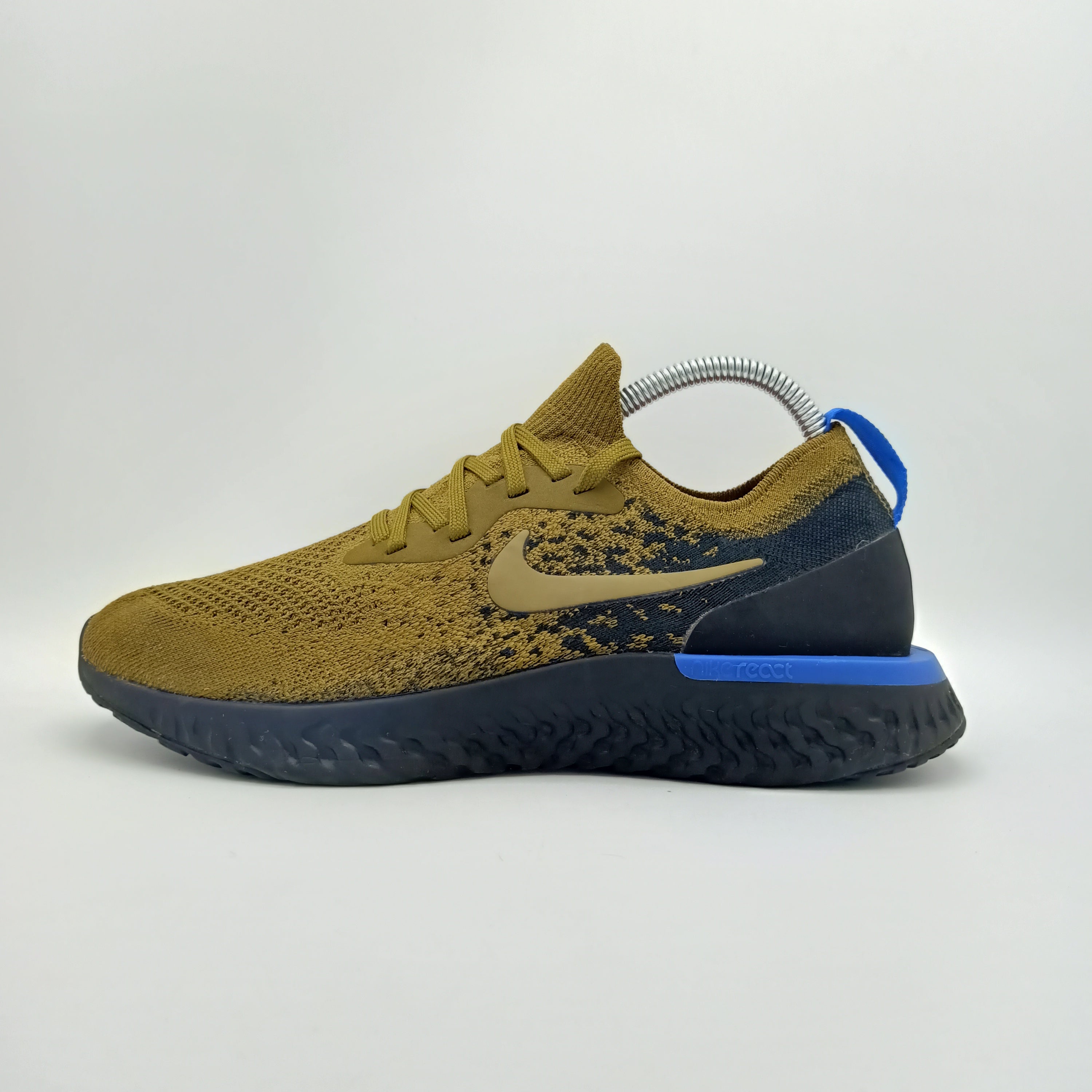 Nike epic react flyknit olive best sale