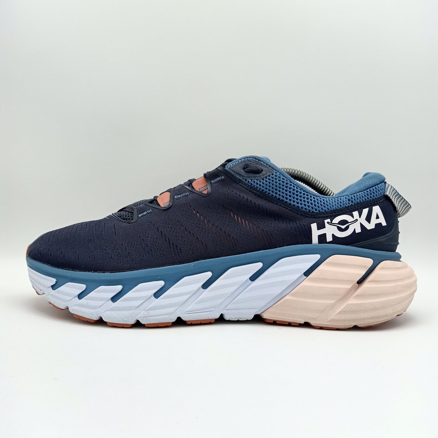 Hoka One One Gaviota 3