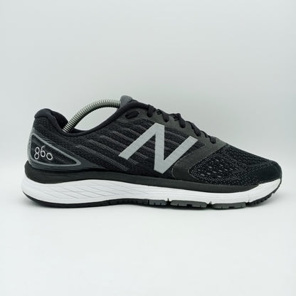 New Balance 860 v9