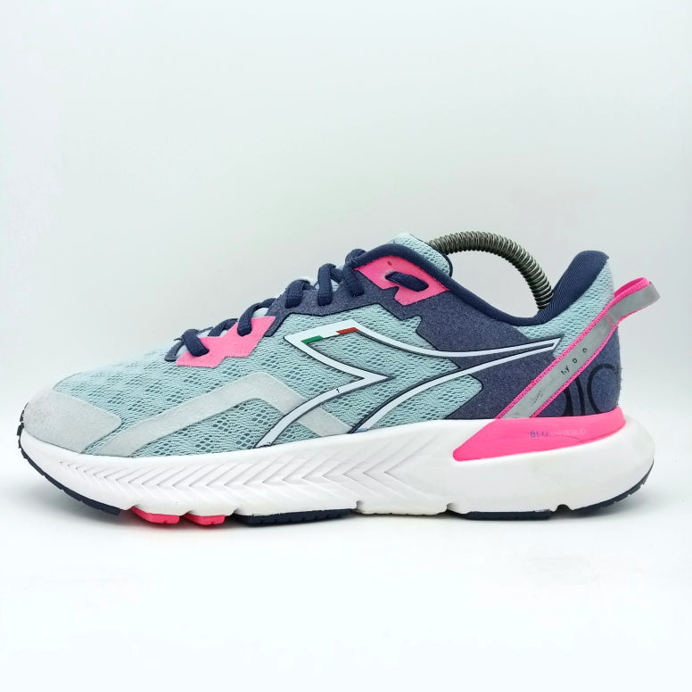 Diadora Mythos Blushield Volo 3