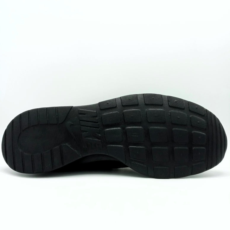 Nike Tanjun