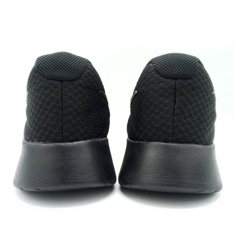 Nike Tanjun