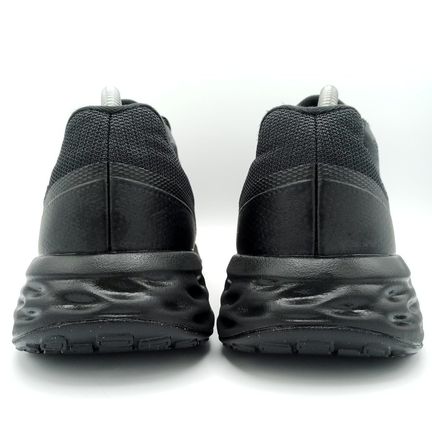 Nike Revolution 6 Wide