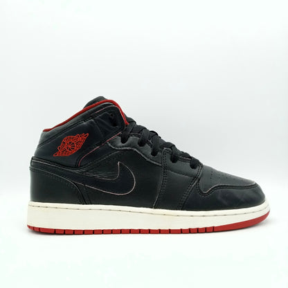 Nike Air Jordan 1 Retro Mid