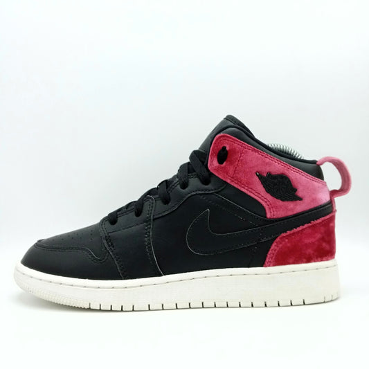 Nike Jordan 1 Mid