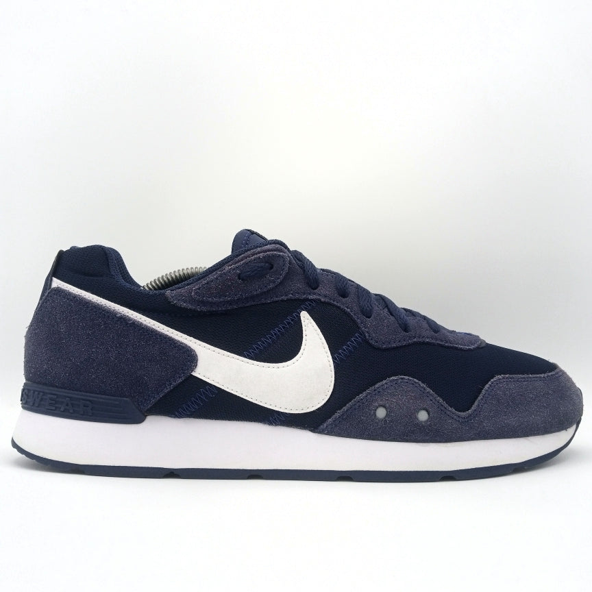 Nike Venture Runner
