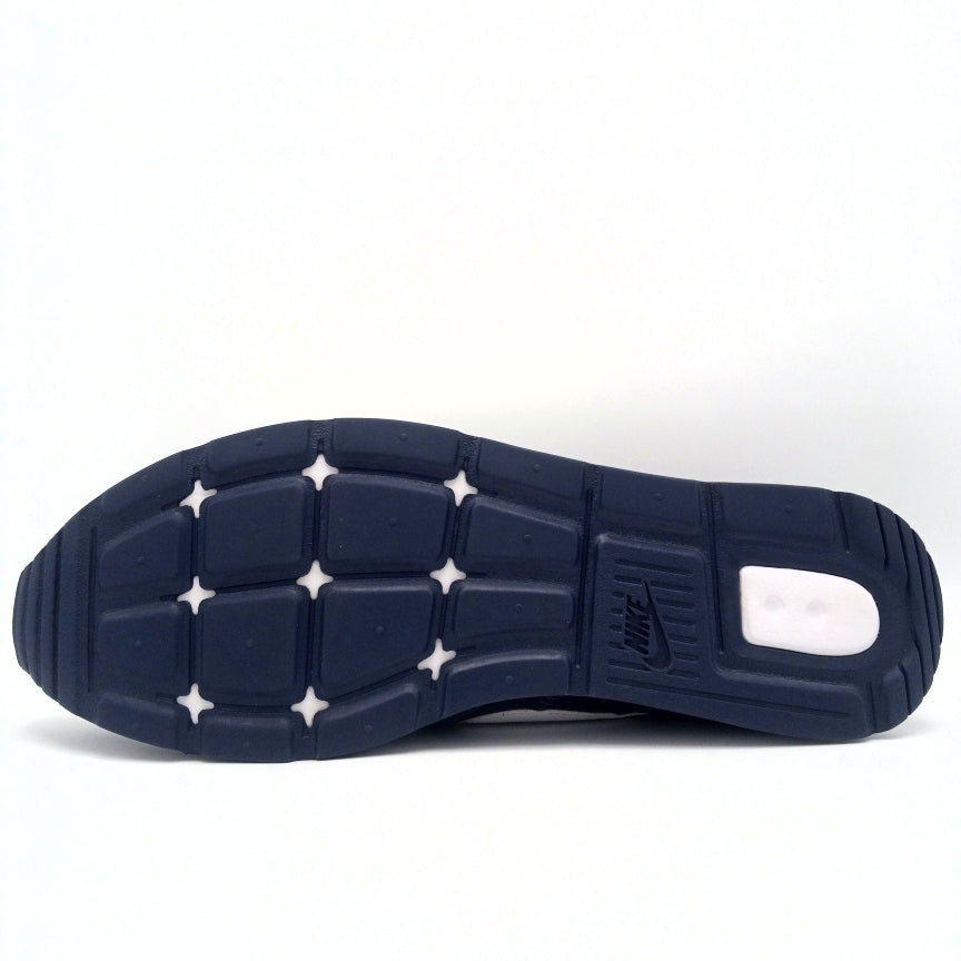 Nike Venture Runner