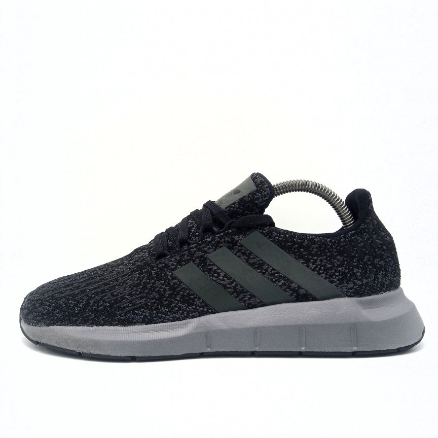 adidas Swift Run