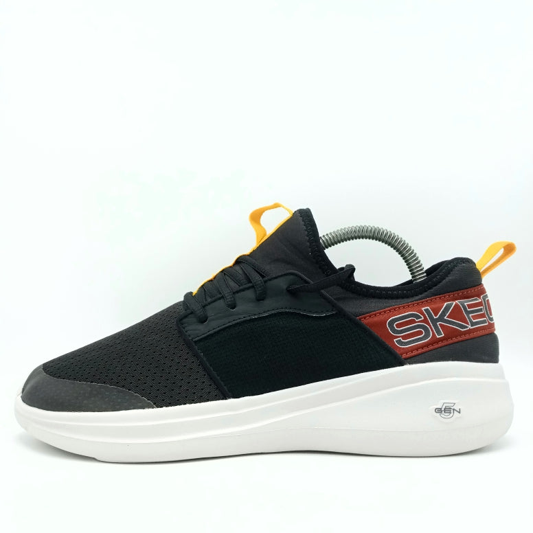 SKECHERS Go Run Fast