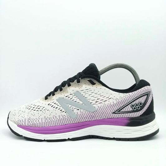 New Balance 880 V9