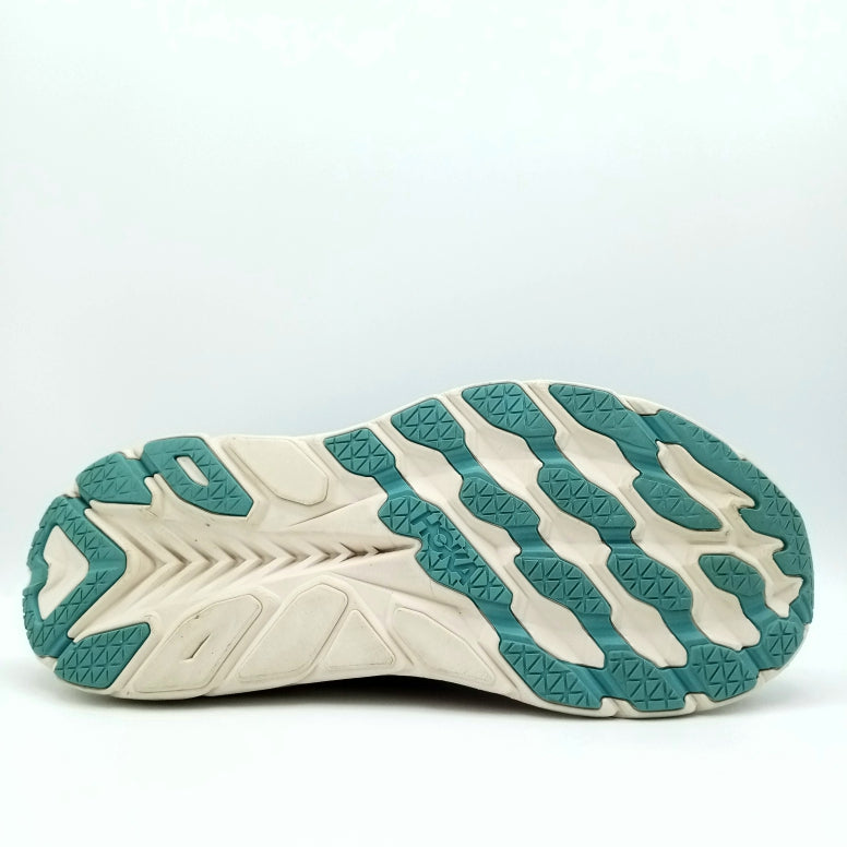 Hoka One One Clifton 8