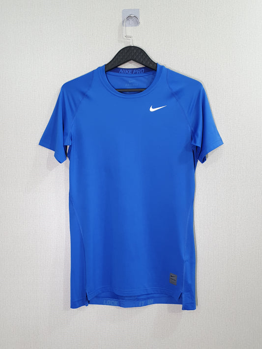 Nike Pro Dri-FIT training