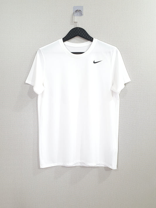 Nike Dri-FIT Swoosh Traning