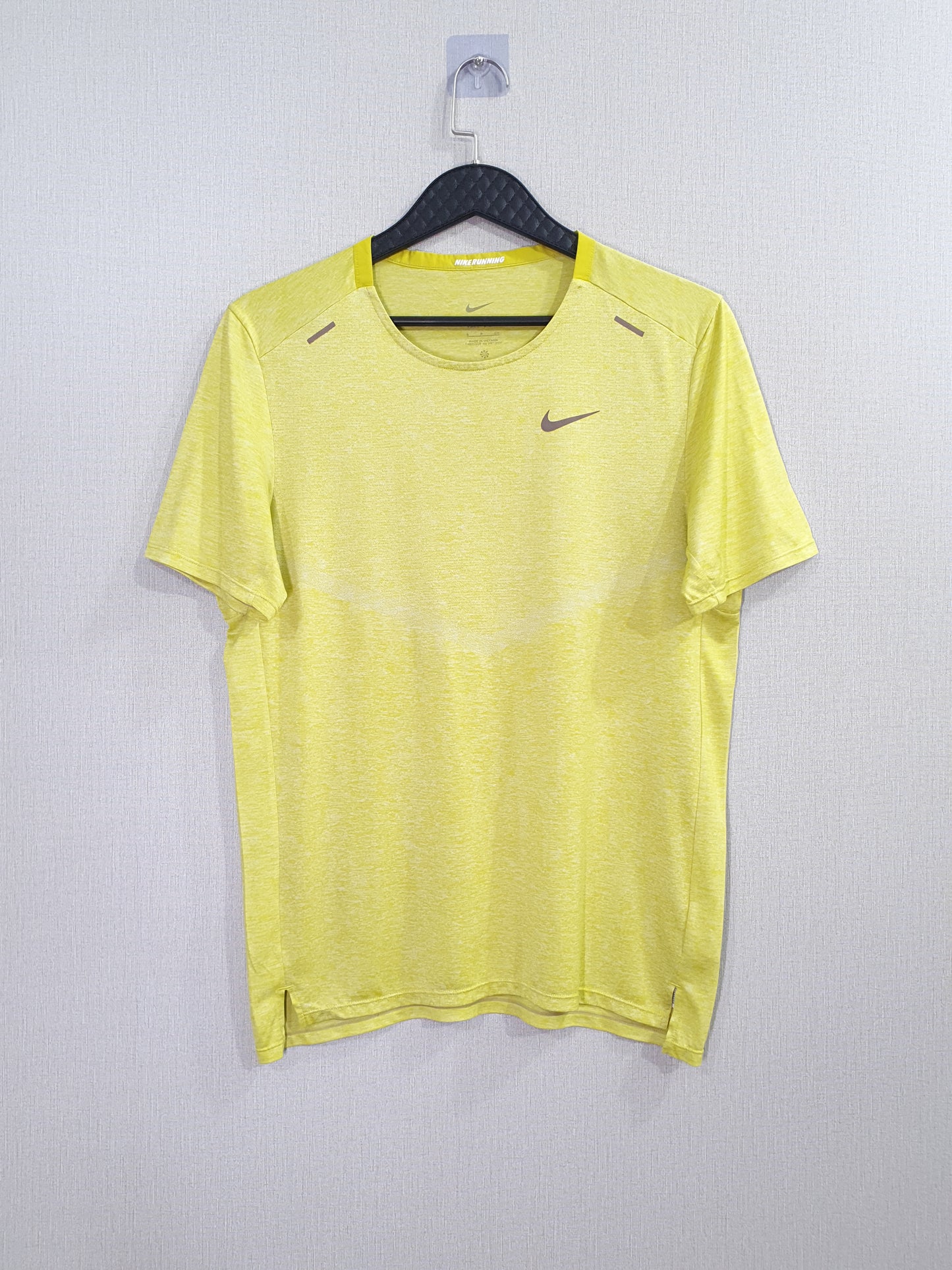 Nike Dri-FIT Rise 365 running top