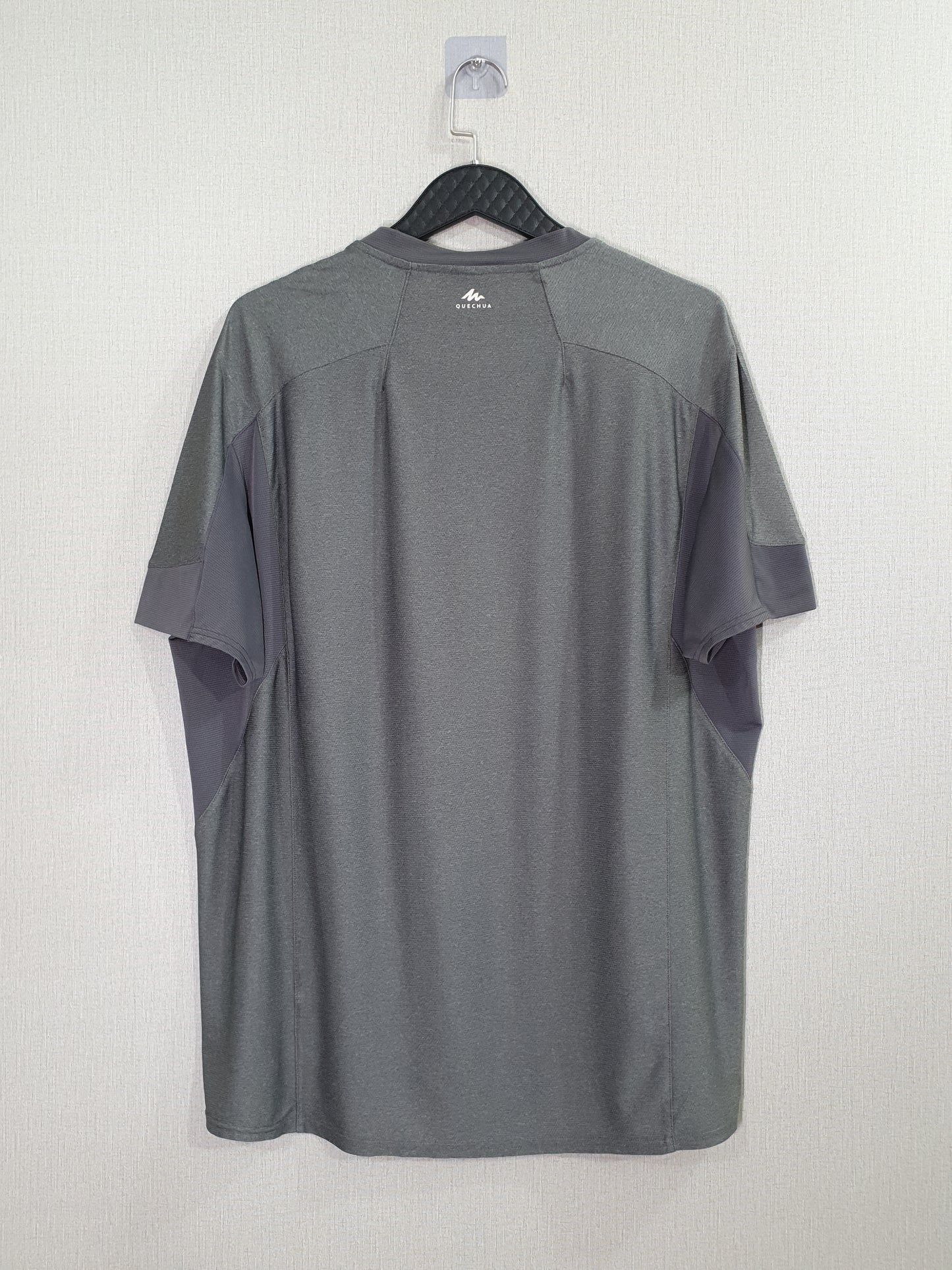 Quechua MH500 short-sleeved hiking