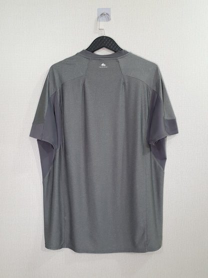 Quechua MH500 short-sleeved hiking