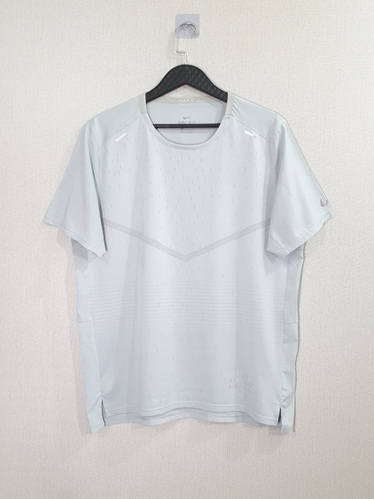Nike Rise 365 Run Division