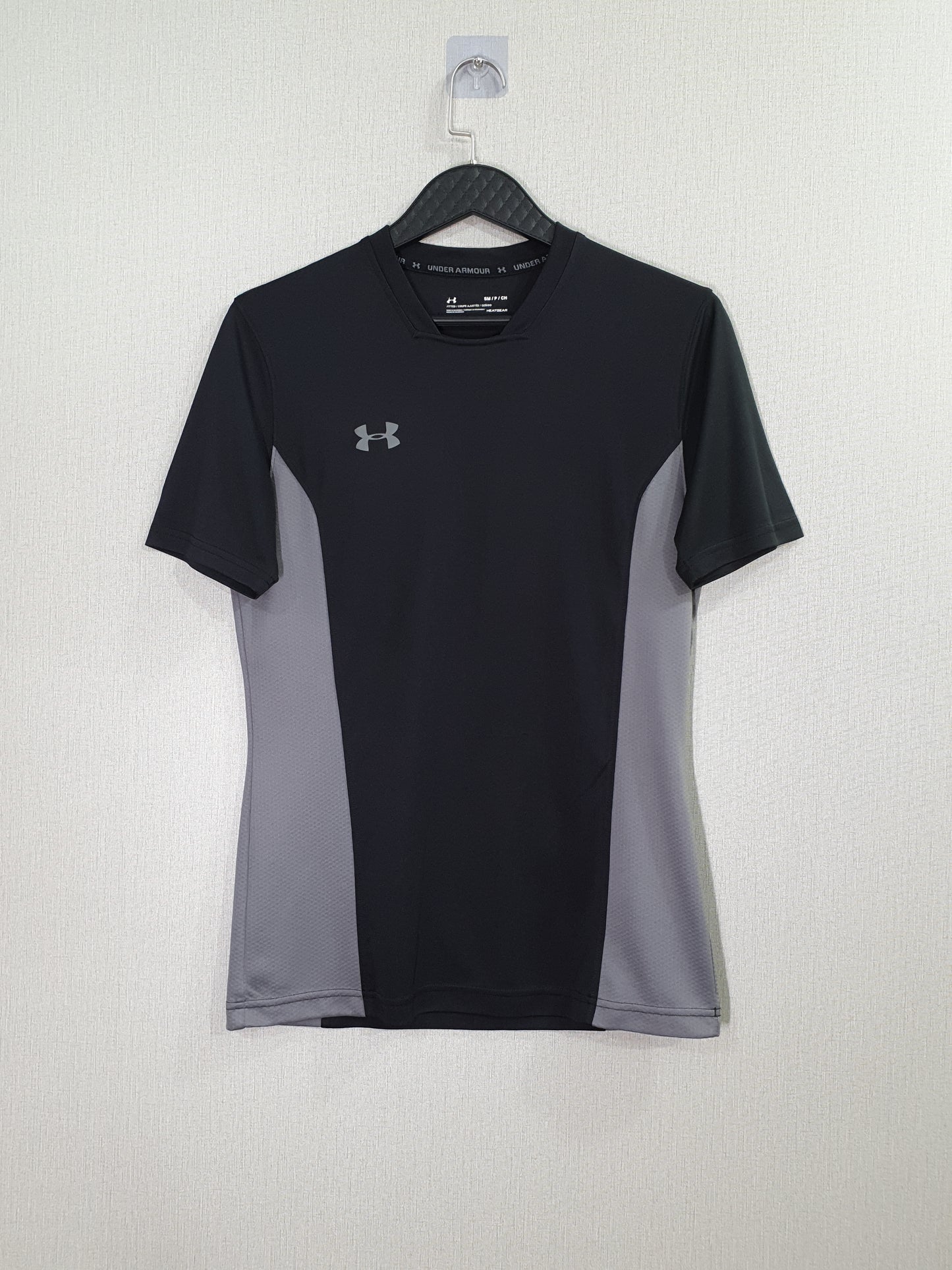 Under Armour Challenger II training