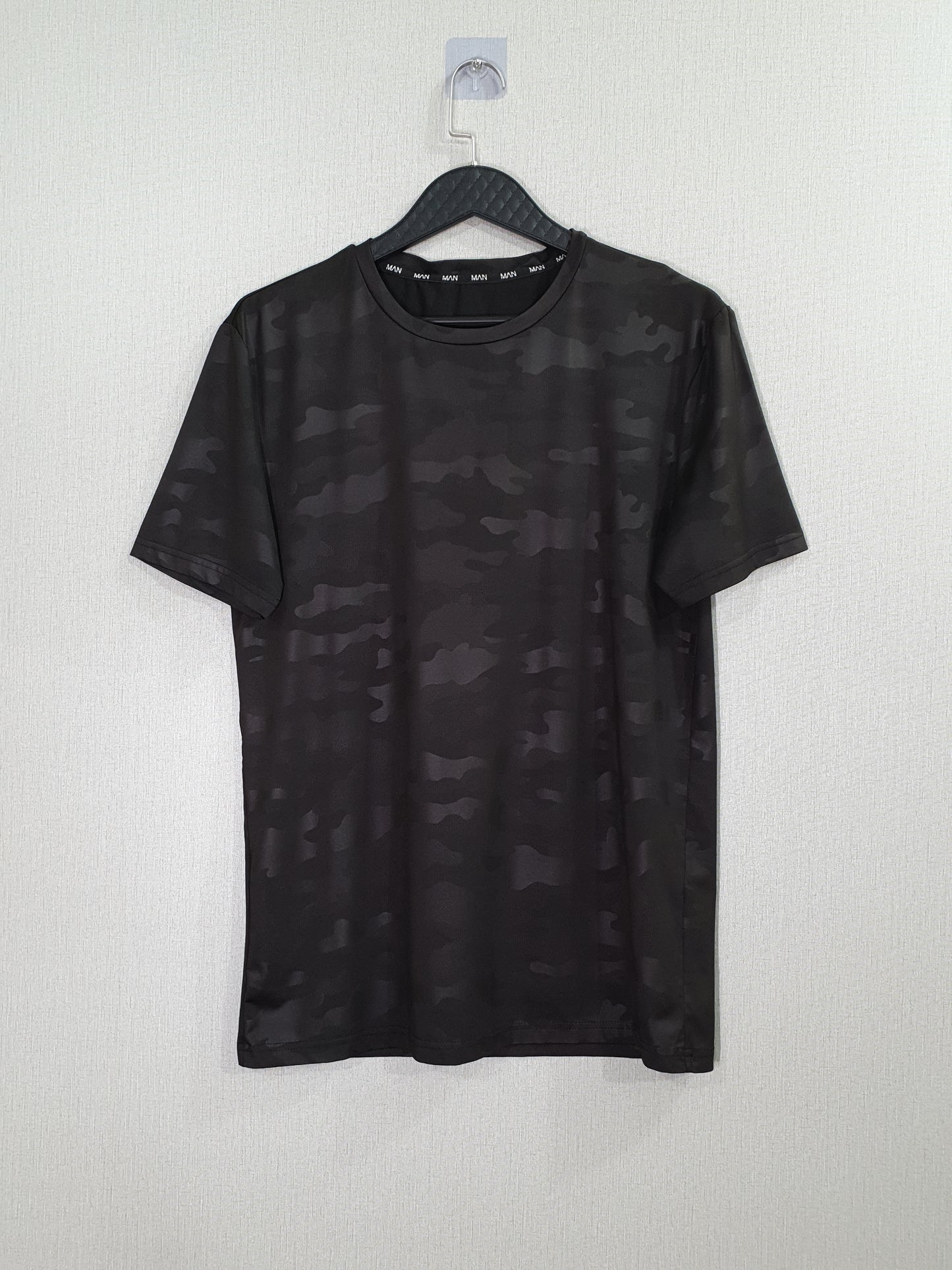 BoohooMAN Active Camouflage