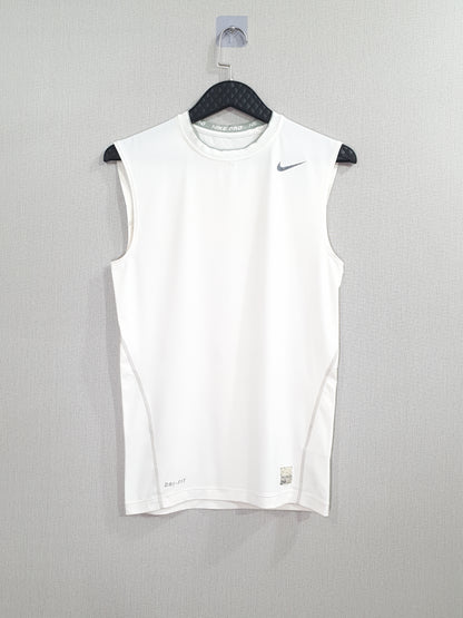 NIKE PRO CORE