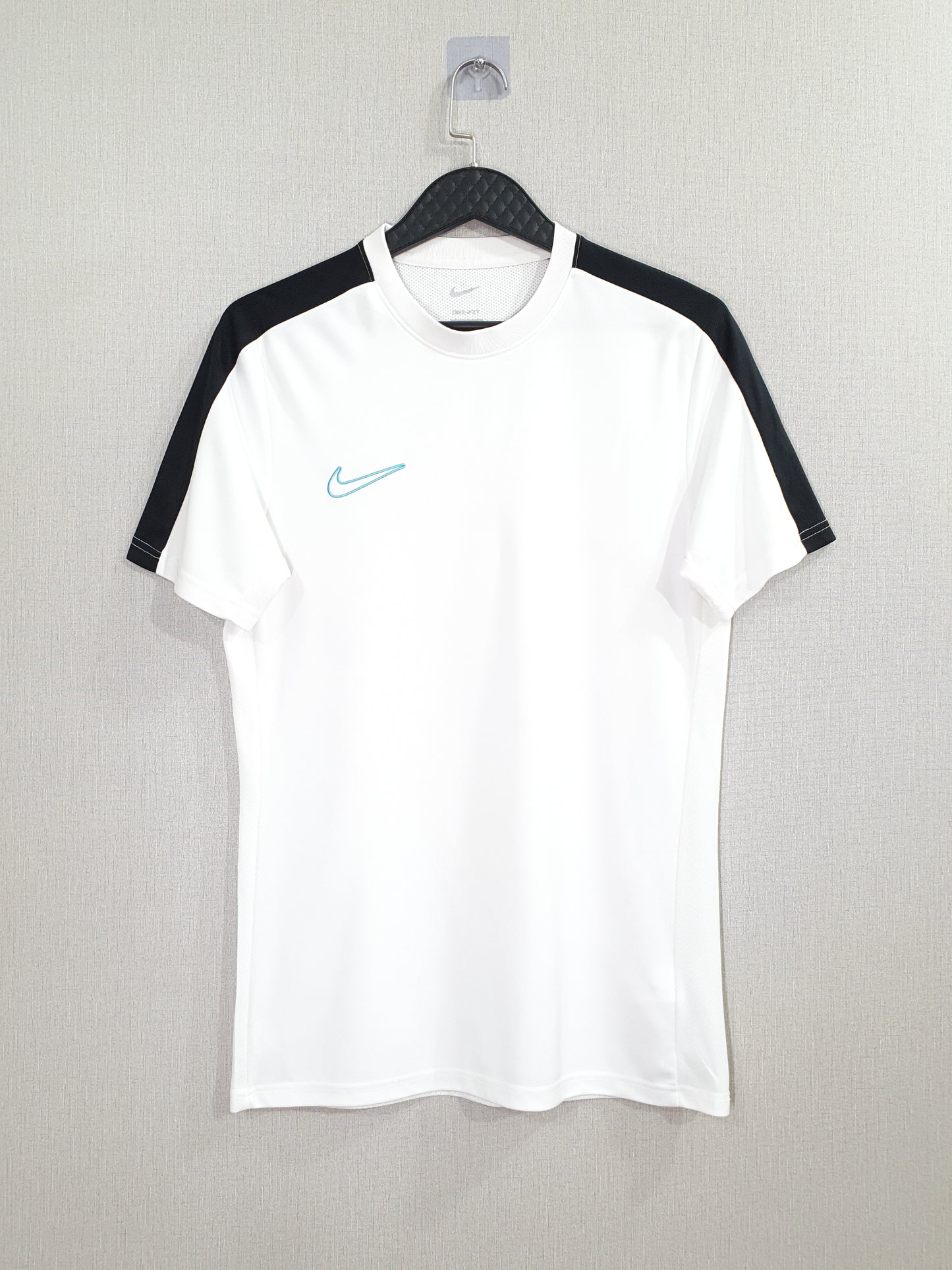 Nike Academy Dri-FIT