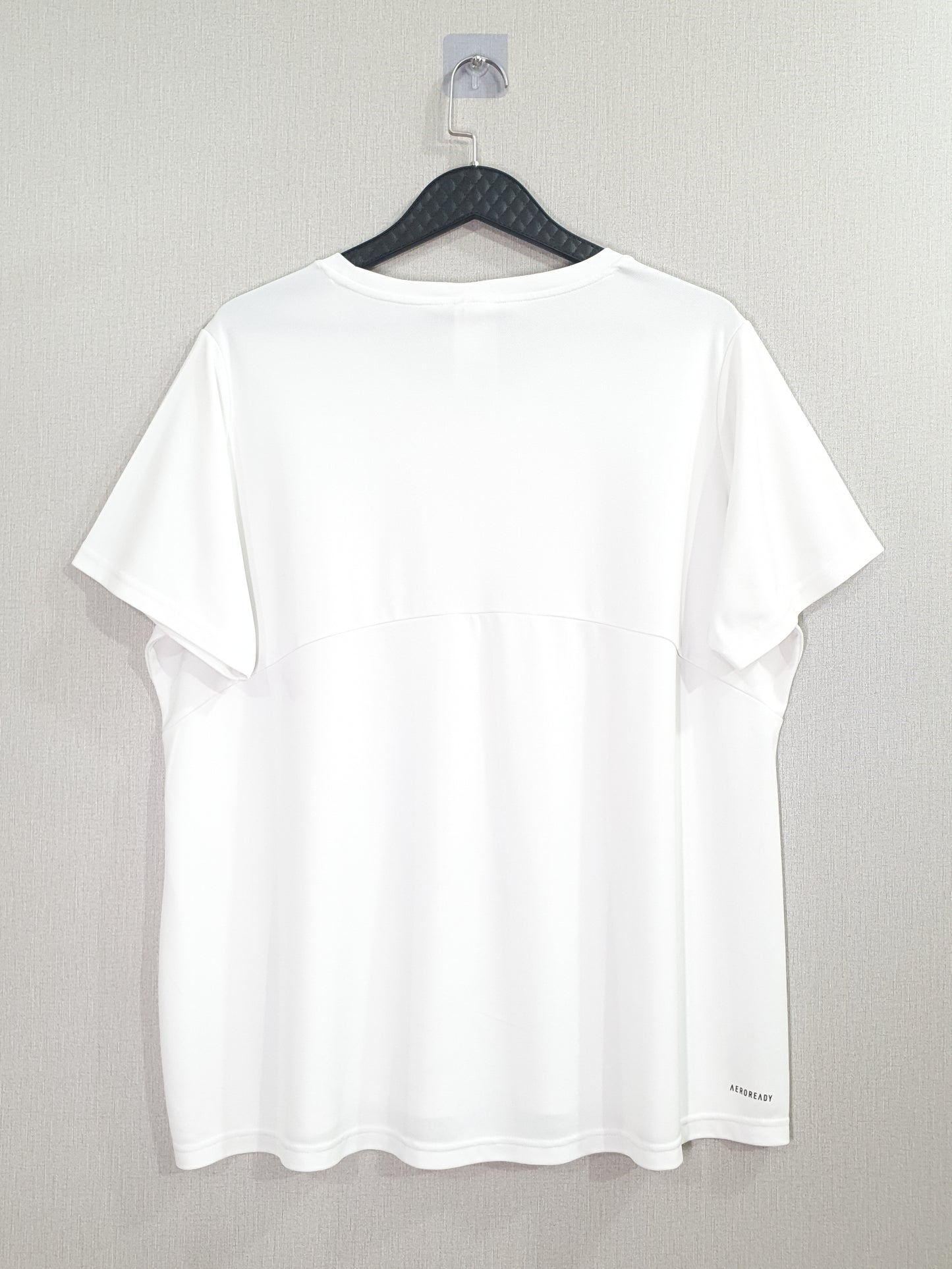 adidas AEROREADY