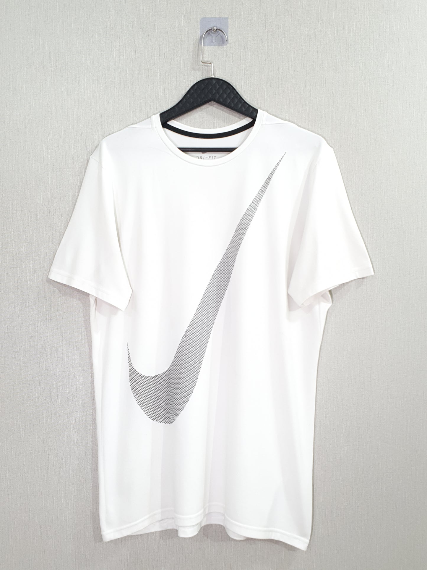 Nike Breathe Swoosh Training