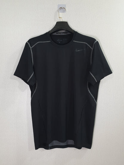 Nike Pro Hypercool Fitted - Muscle Fit