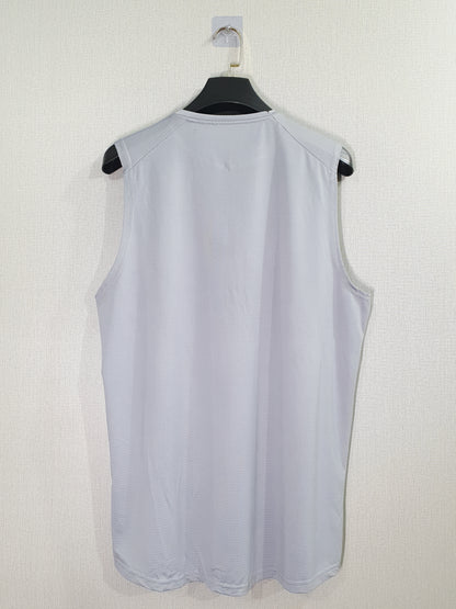 Nike Pro Dri-FIT sleeveless training top