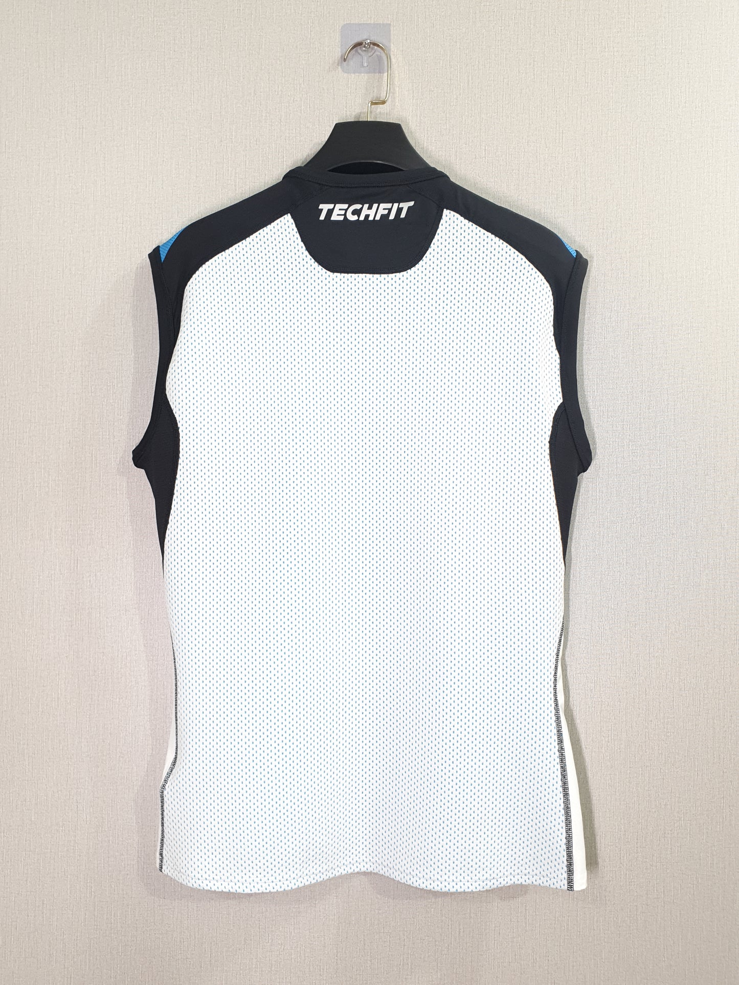 Adidas Tranning series TechFit compression Muscle Fit