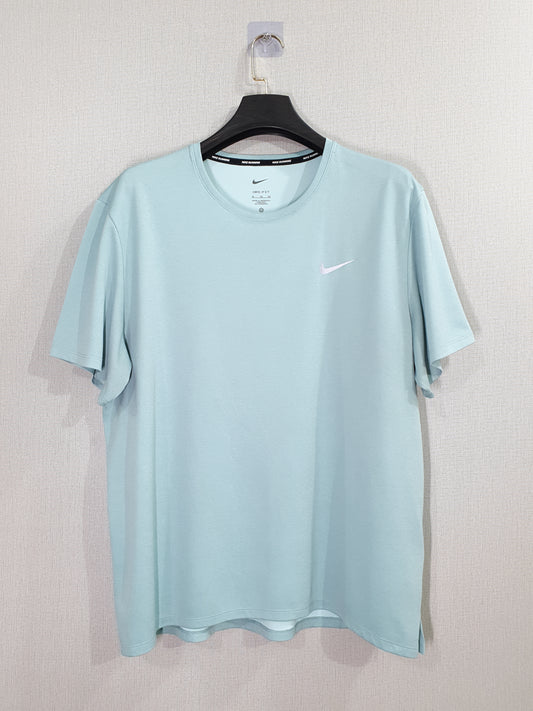Nike Miler UV