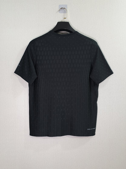 Nike Mutli Tech