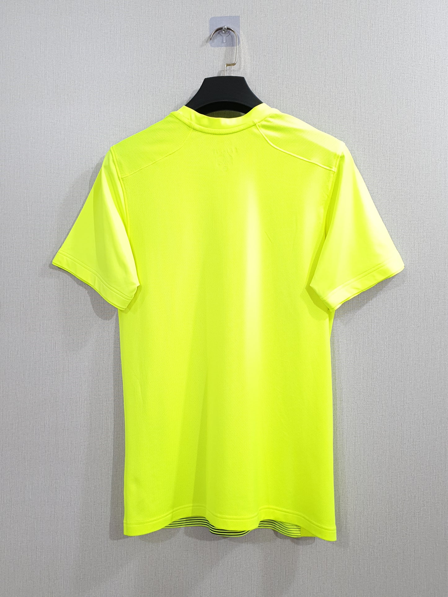 NIKE DRY-FIT Performance Sweat-Wicking