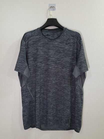 Nike Pro Dri Fit Fitted