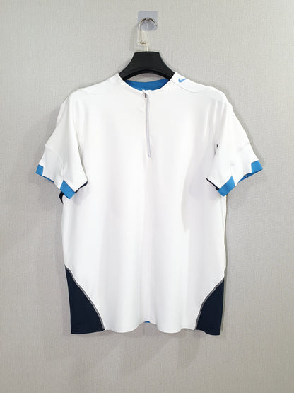 Nike Sphere React athletic top