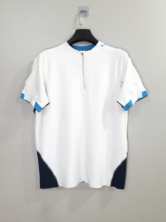 Nike Sphere React athletic top