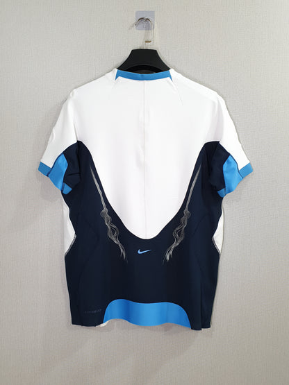 Nike Sphere React athletic top