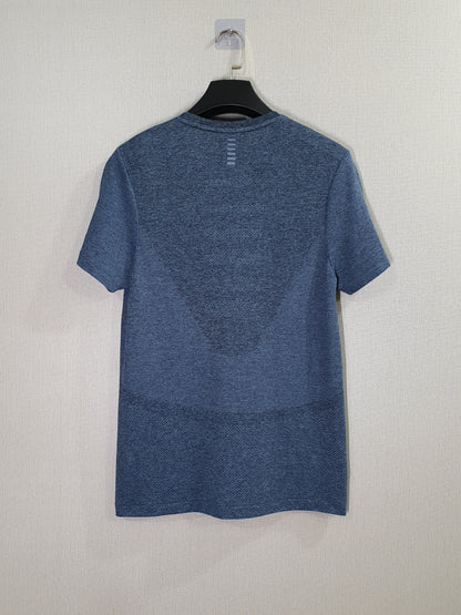Under Armour Seamless Stride