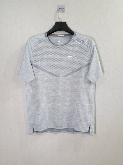 Nike Dri-FIT ADV Techknit Ultra