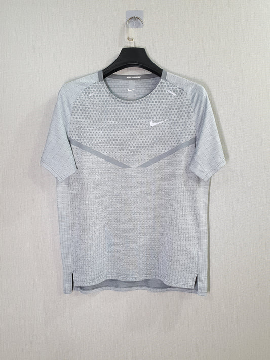 Nike Dri-FIT ADV Techknit Ultra
