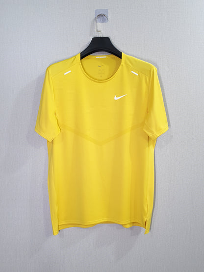 Nike Rise 365