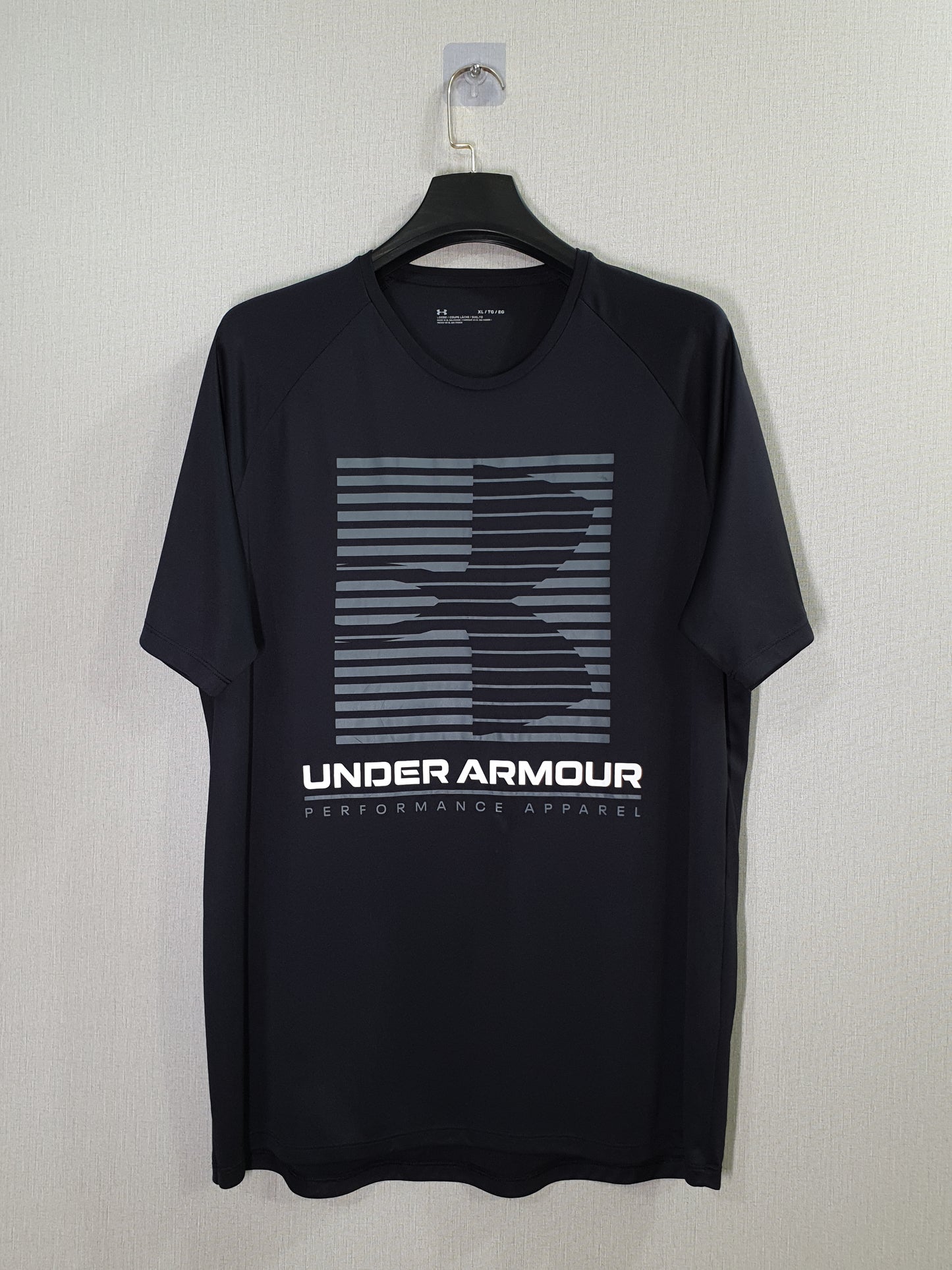 Under Armour performance graphic box logo